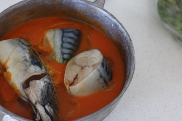 Light mackerel stew 